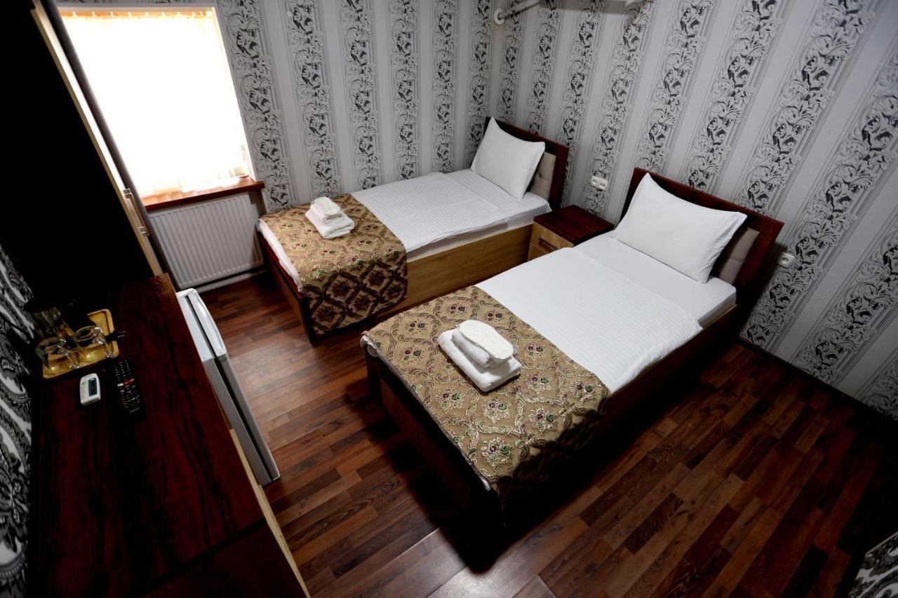 Hotel Plaza 777 사마르칸트 외부 사진